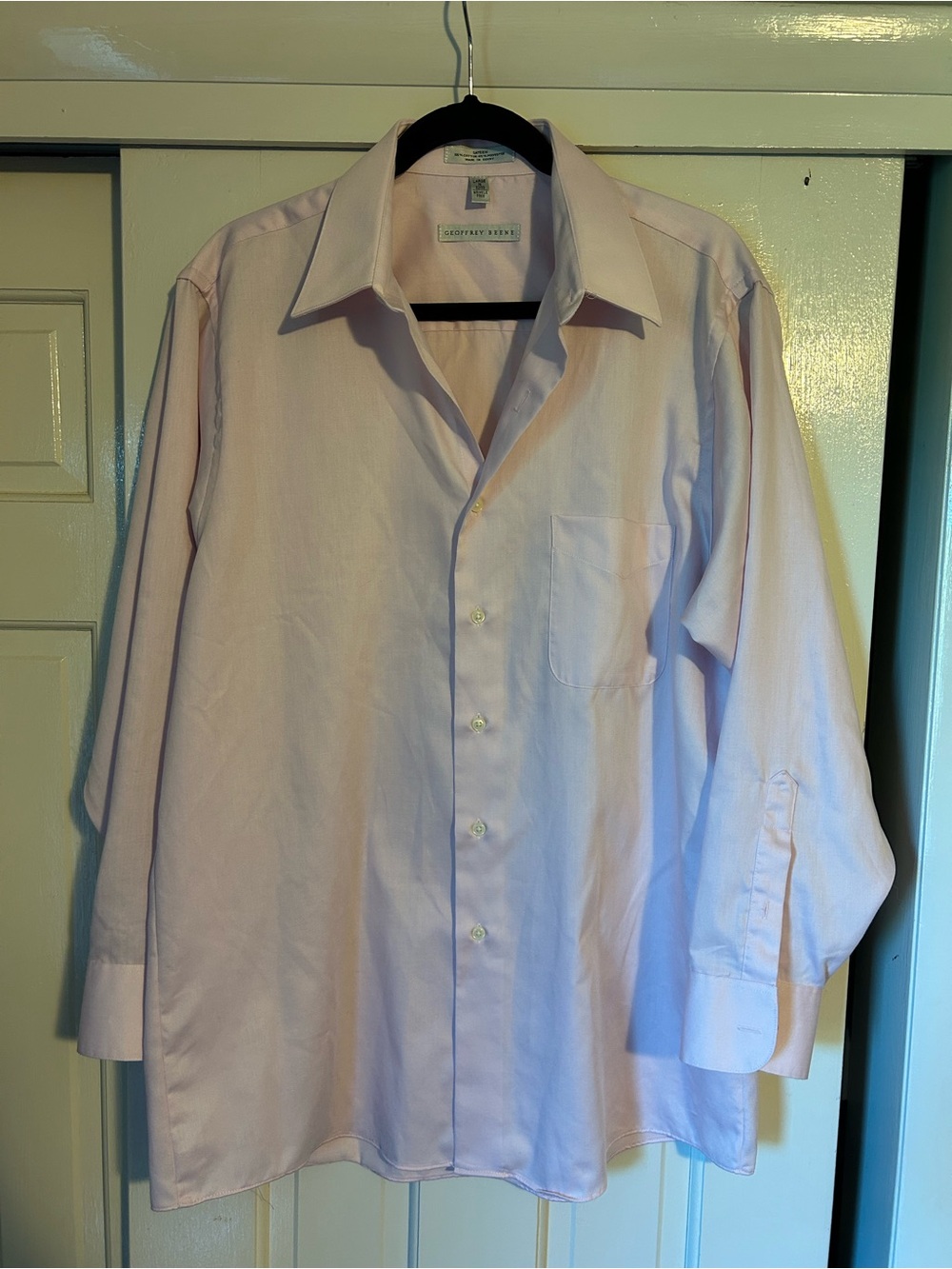Geoffrey Beene Men's Pink Solid Sateen Dress Shirt Classic Fit Large 32/33